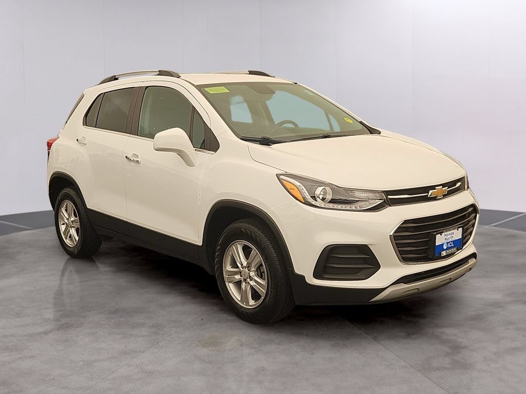 Used 2019 Chevrolet Trax LT w/ LT Convenience Package AWD/4WD image 3