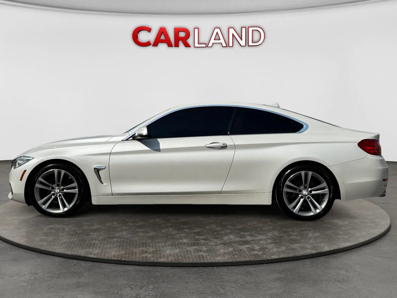 Used 2017 BMW 430i Coupe RWD image 2