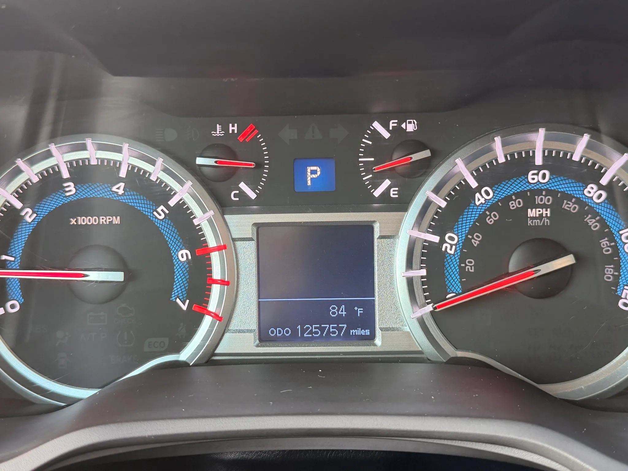 Used 2015 Toyota 4Runner SR5 AWD/4WD image 5