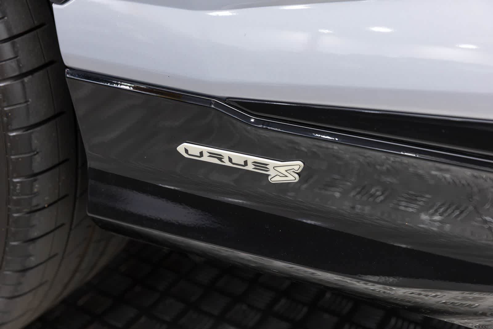 Used 2024 Lamborghini Urus S AWD/4WD image 7