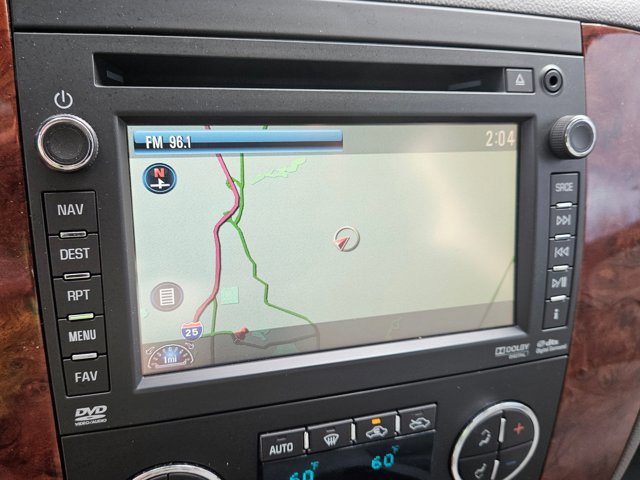 Used 2013 Chevrolet Avalanche LTZ image 13