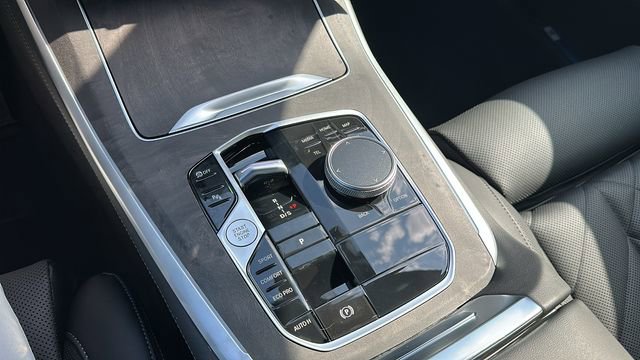 New 2026 BMW X5 sDrive40i w/ Parking Assistance Package image 19