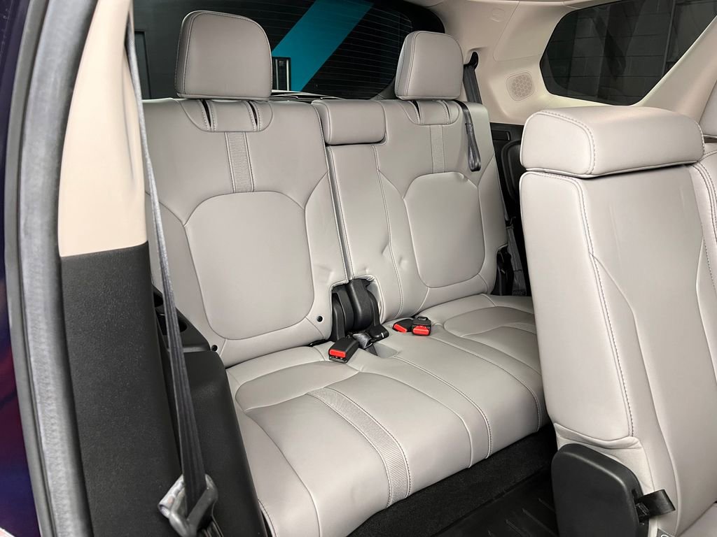 Used 2025 Honda Pilot Touring image 30