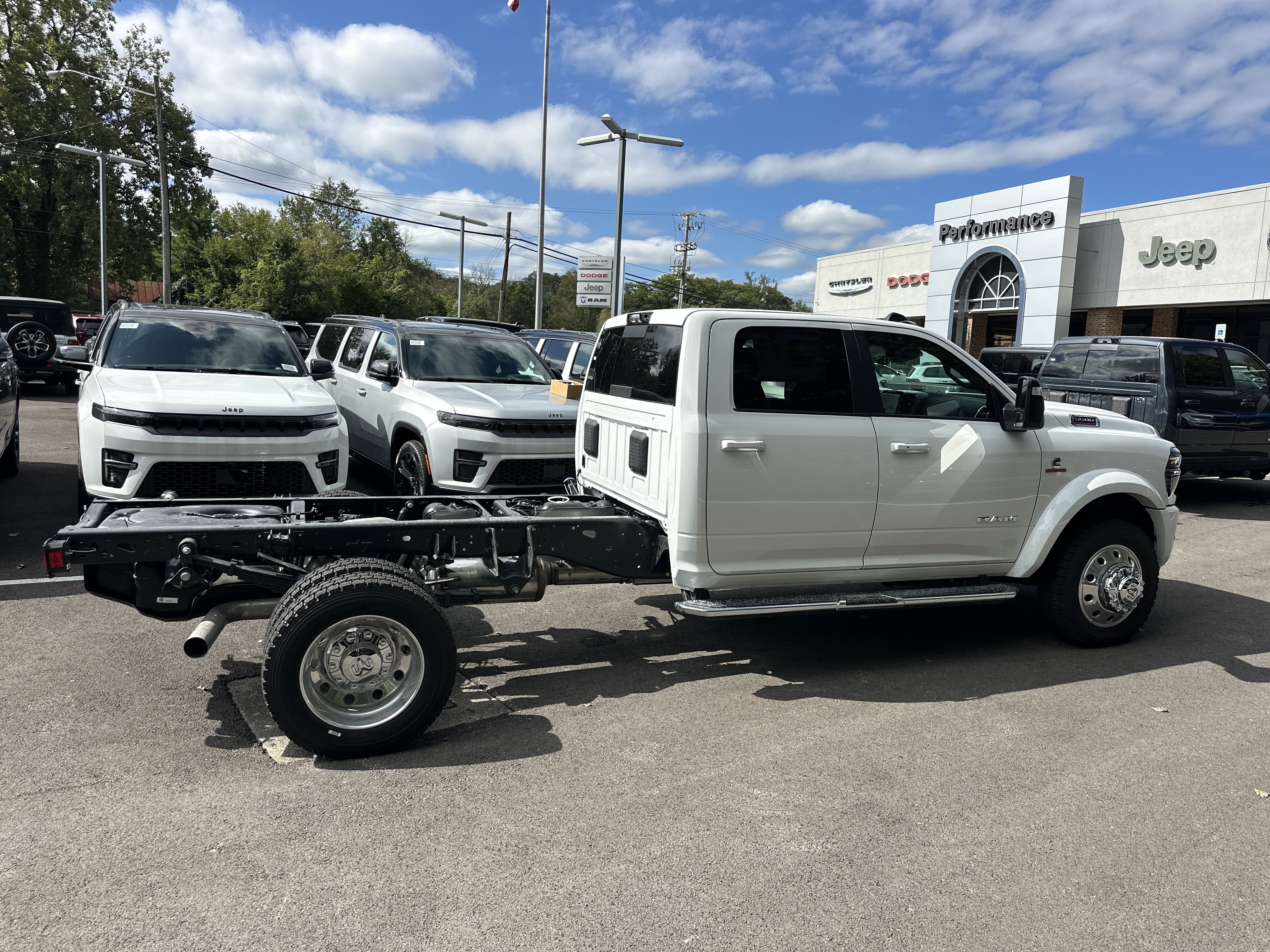 New 2027 RAM 5500 4x4 Crew Cab w/ Laramie Trim Package image 19