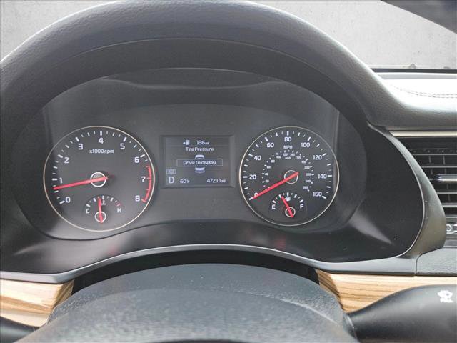 Used 2018 Kia Cadenza Premium w/ Luxury Package FWD image 22