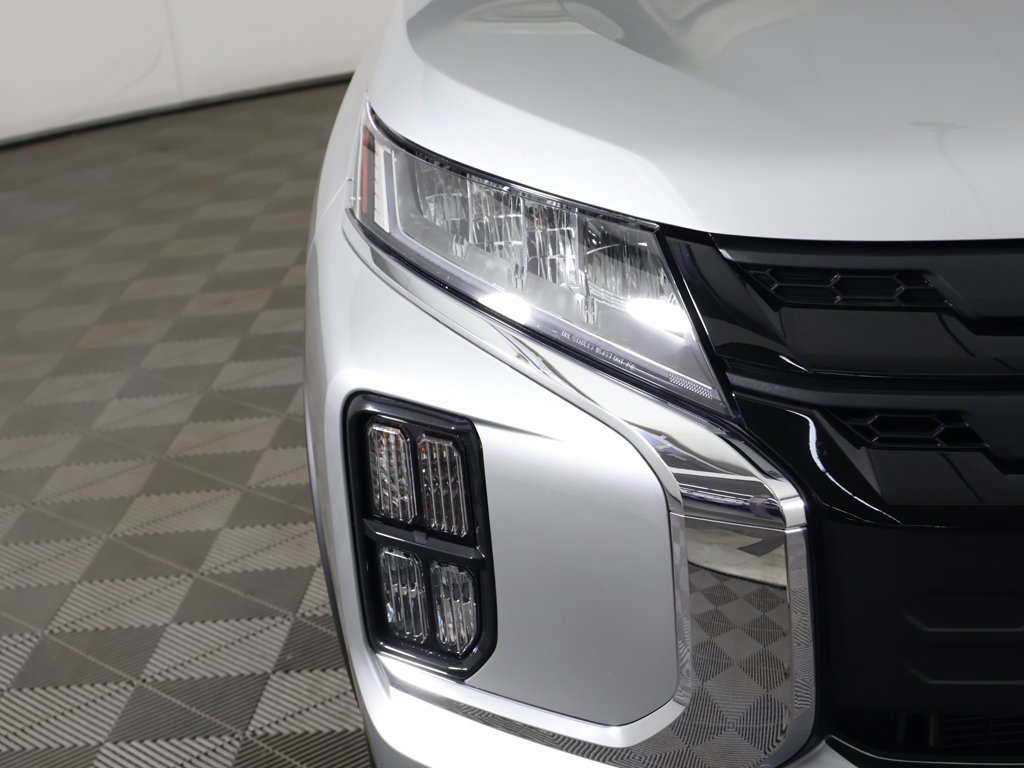 Used 2024 Mitsubishi Outlander Sport LE image 10