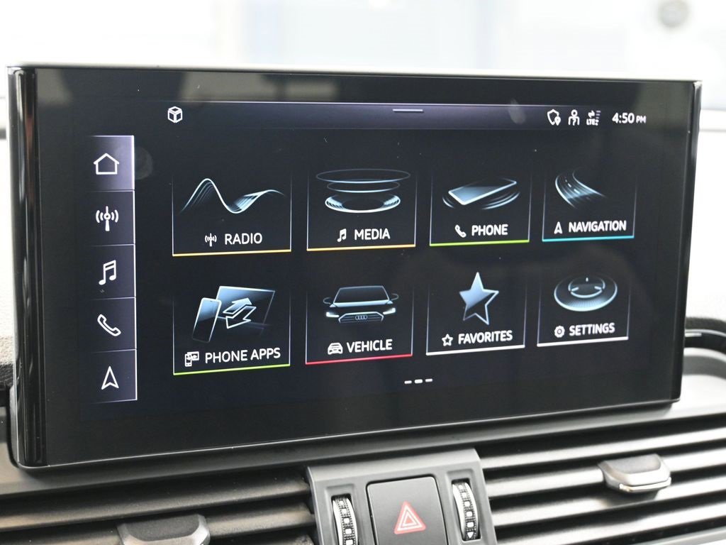 Certified 2025 Audi Q5 2.0T Premium w/ Convenience Plus Package image 27