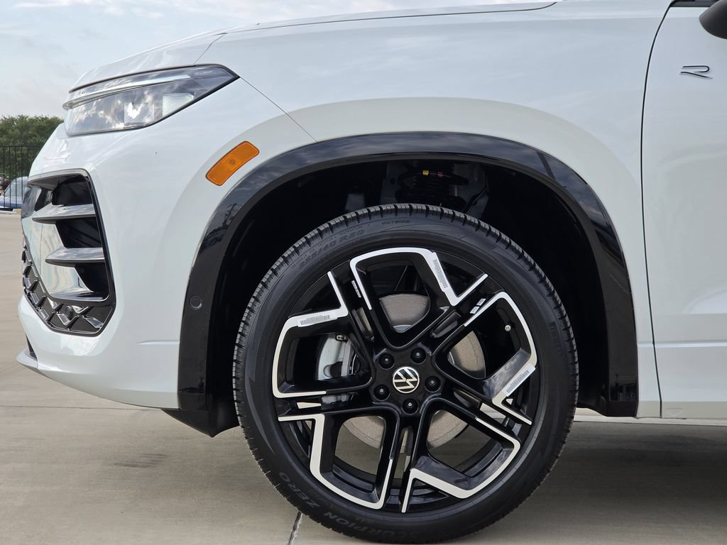 New 2026 Volkswagen Tiguan SEL R-Line AWD/4WD image 7