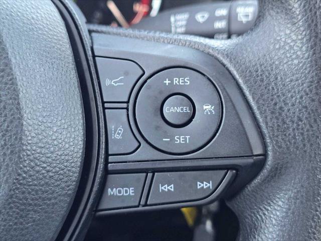 Used 2024 Toyota RAV4 LE AWD/4WD image 30