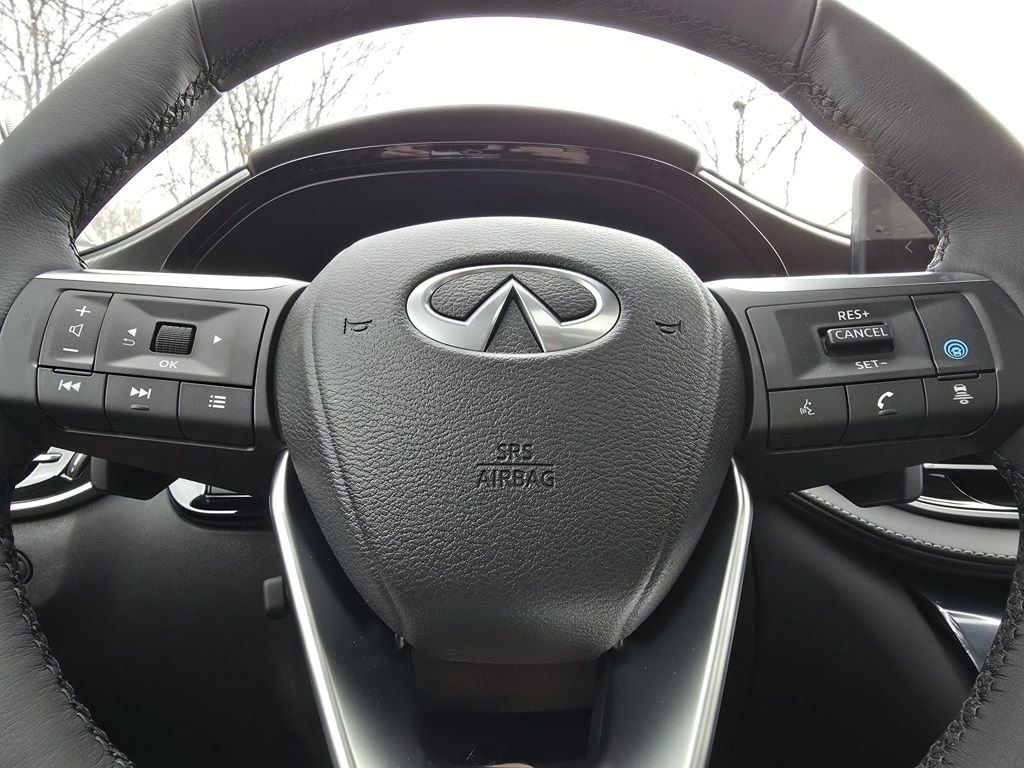 Certified 2025 INFINITI QX60 Luxe w/ Cargo Package image 27