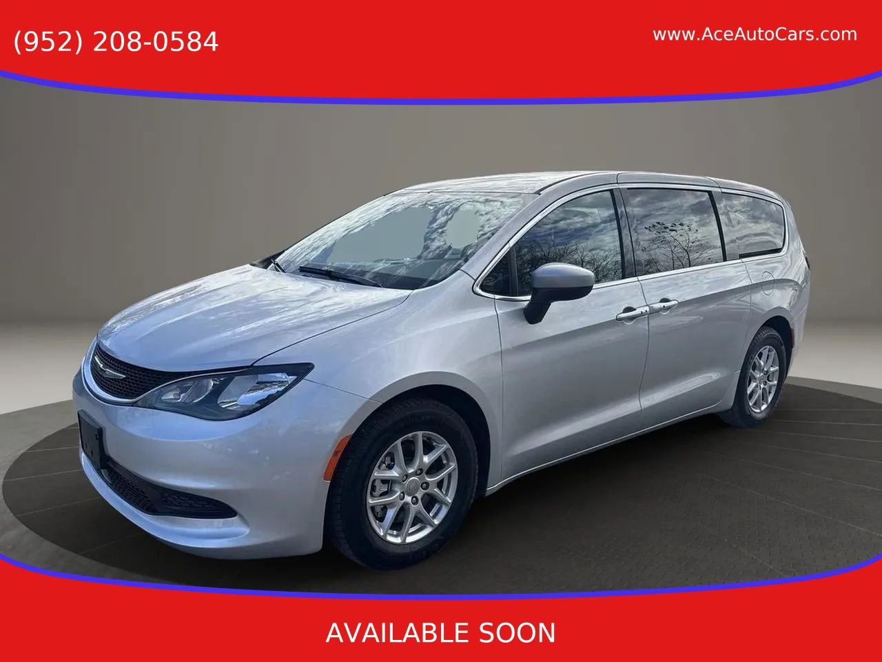 Used 2023 Chrysler Voyager LX FWD image 1