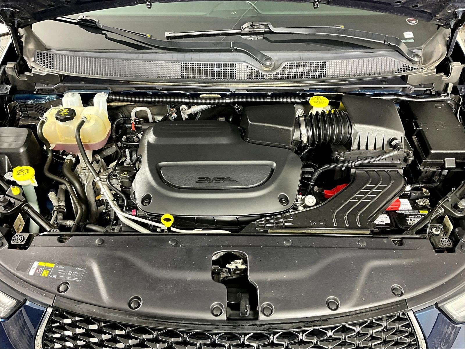 Used 2021 Chrysler Pacifica Touring-L FWD image 29