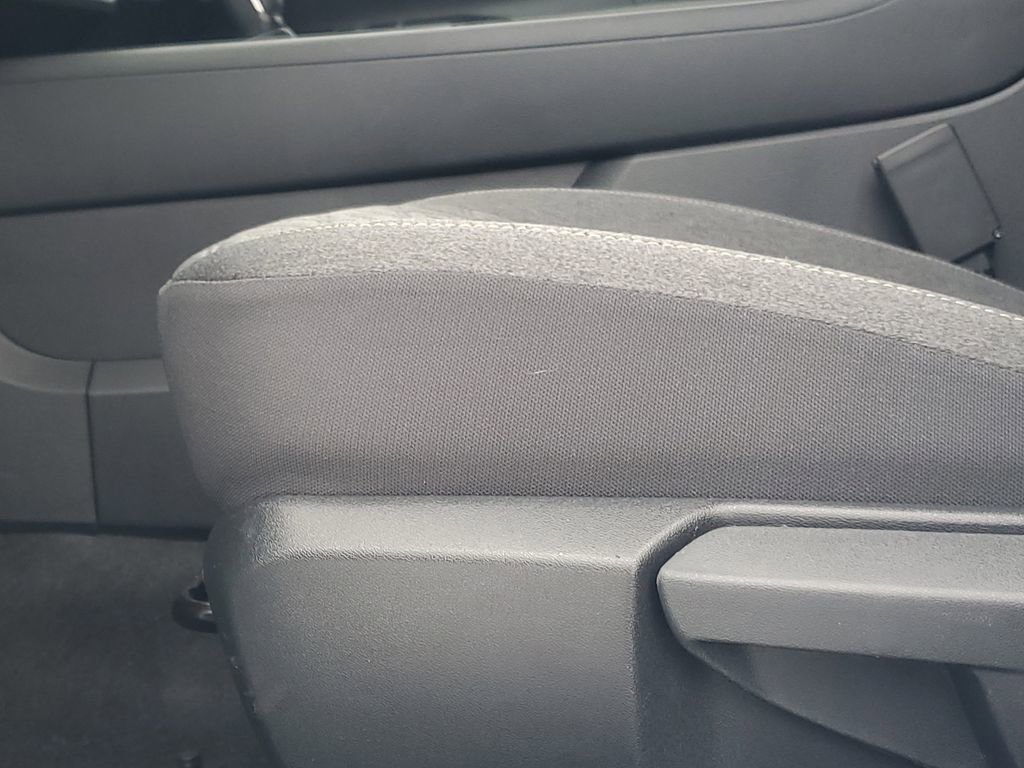 New 2026 Nissan Kicks SV w/ Cold Weather Package FWD image 11