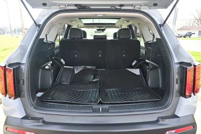 Used 2022 Kia Sorento S w/ Panoramic Sunroof Package image 22