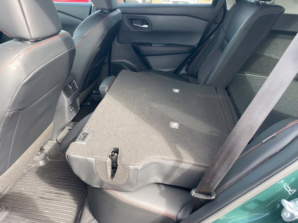 Certified 2026 Nissan Rogue SV AWD/4WD image 18