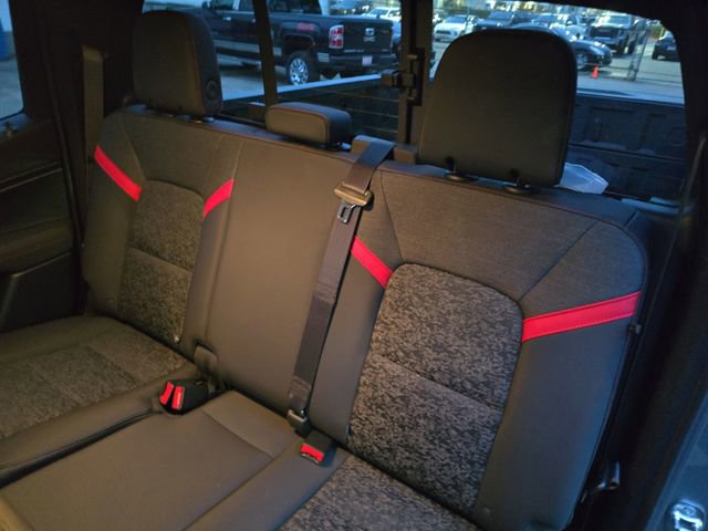 Used 2024 Chevrolet Colorado Z71 w/ Z71 Convenience Package 2 image 13