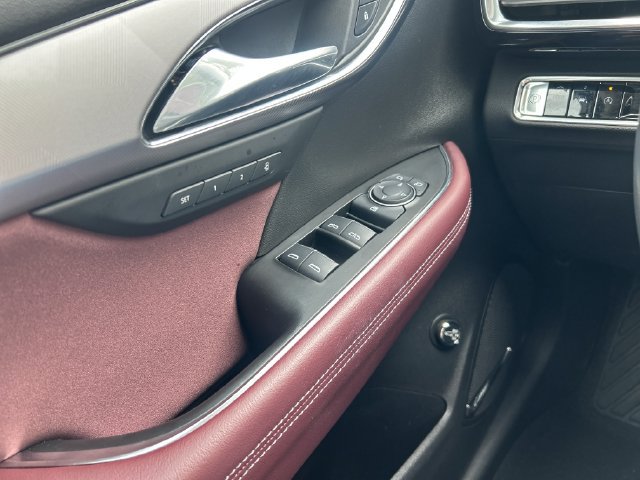 Used 2024 Buick Envision Sport Touring AWD/4WD image 10