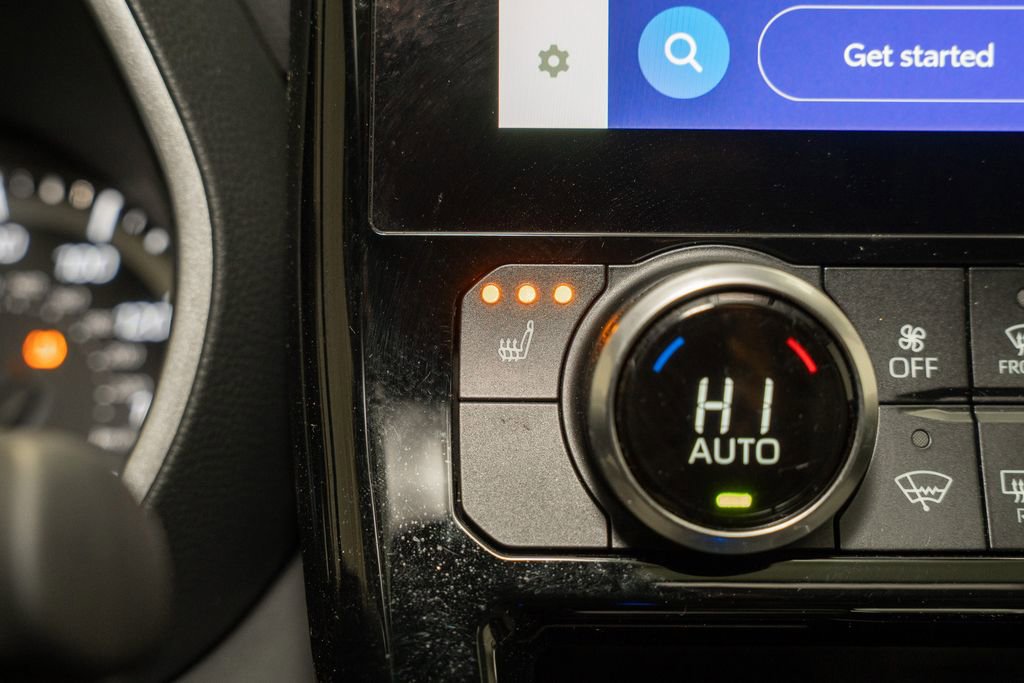 Used 2023 Toyota Highlander Bronze Edition image 17