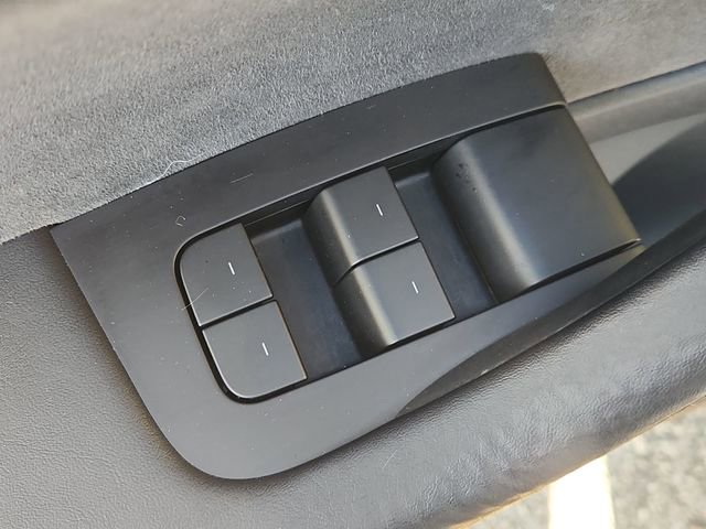 Used 2023 Tesla Model 3 Performance image 23