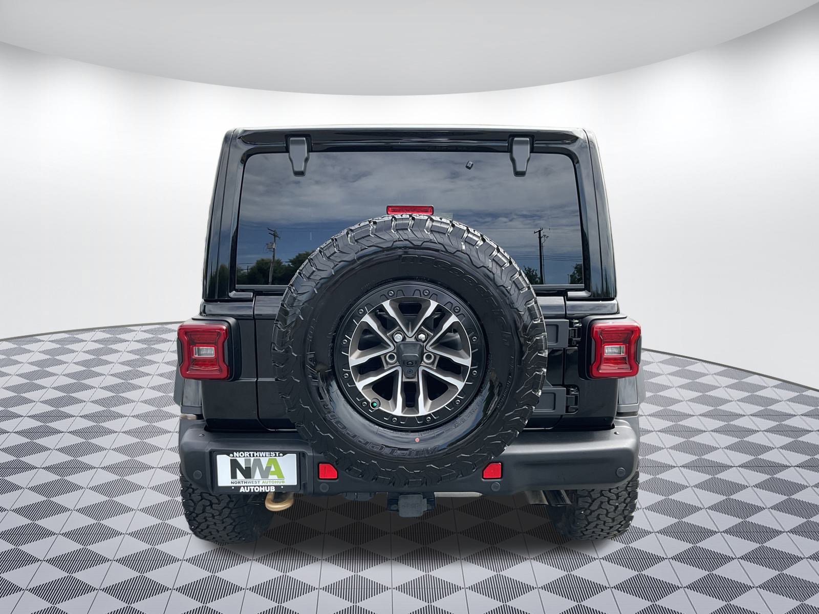 Used 2024 Jeep Wrangler Unlimited Rubicon 392 image 5