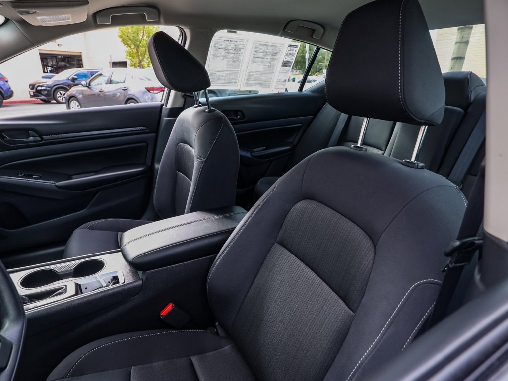 Used 2025 Nissan Altima 2.5 S image 15