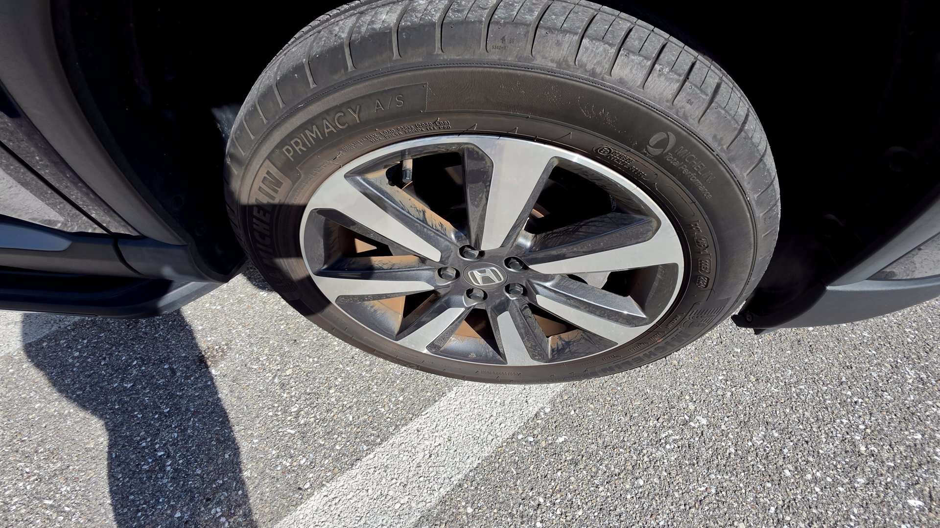 Used 2025 Honda Pilot Touring image 11
