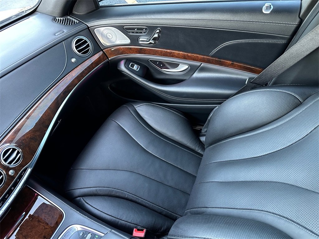 Used 2014 Mercedes-Benz S 550 Sedan image 25