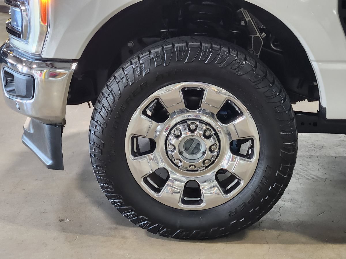 Used 2023 Ford F350 Lariat w/ Tow Technology Package AWD/4WD image 13