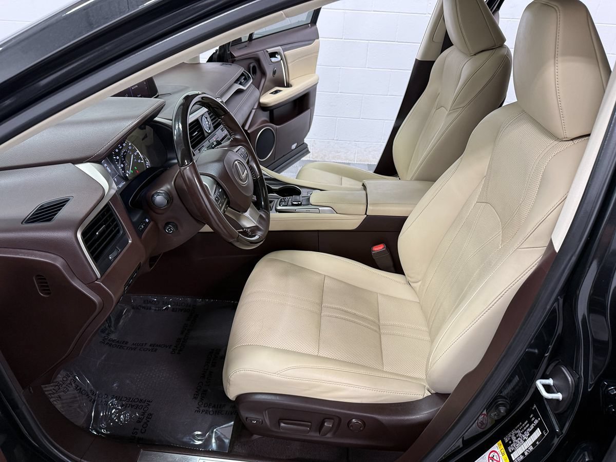 Used 2019 Lexus RX 350L Luxury w/ Accessory Package AWD/4WD image 13