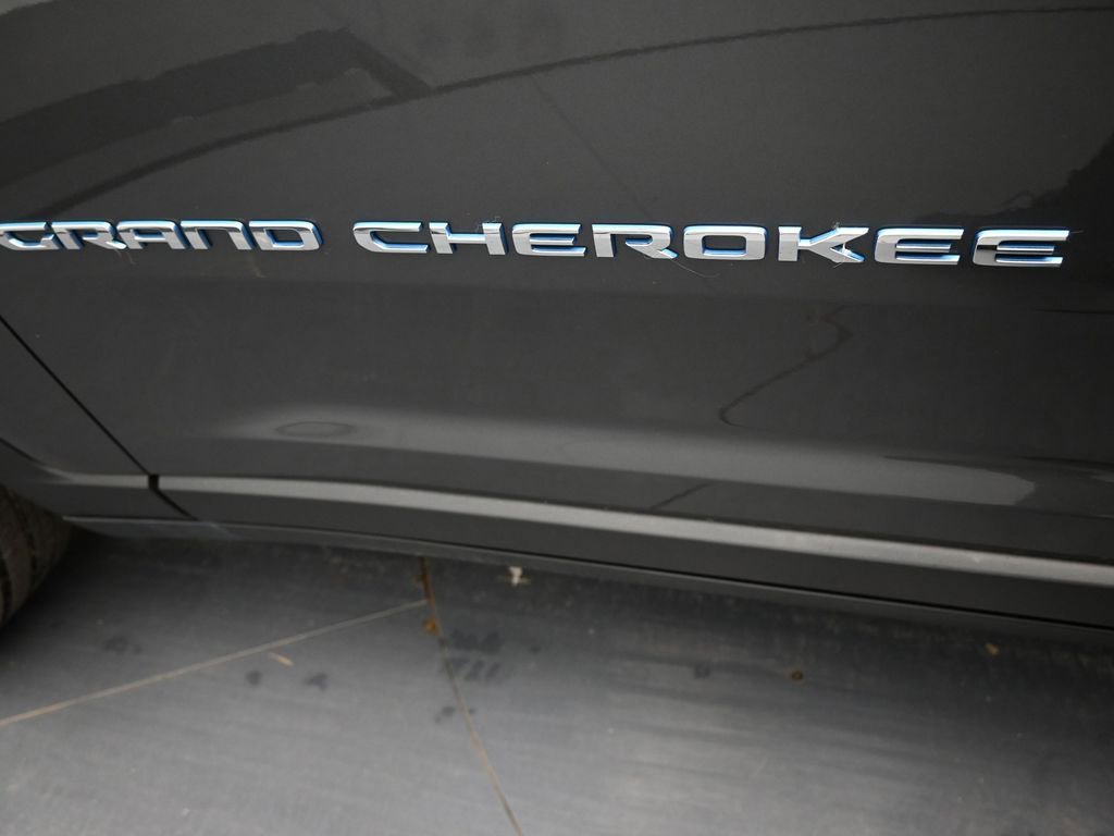 Used 2022 Jeep Grand Cherokee Limited 4xe image 49