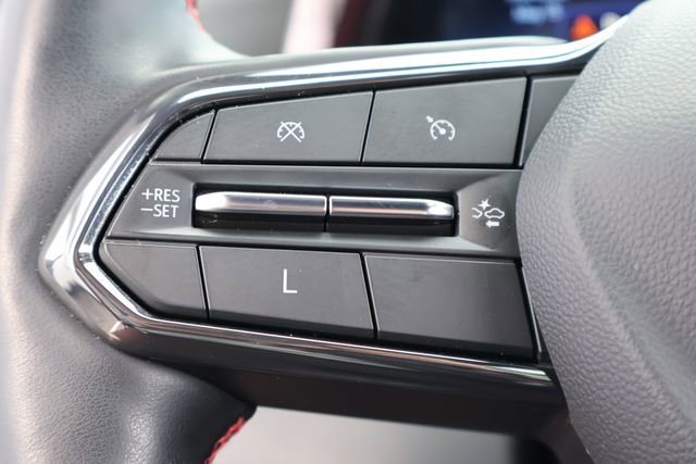 Used 2025 Chevrolet Equinox RS w/ Convenience Package III FWD image 25