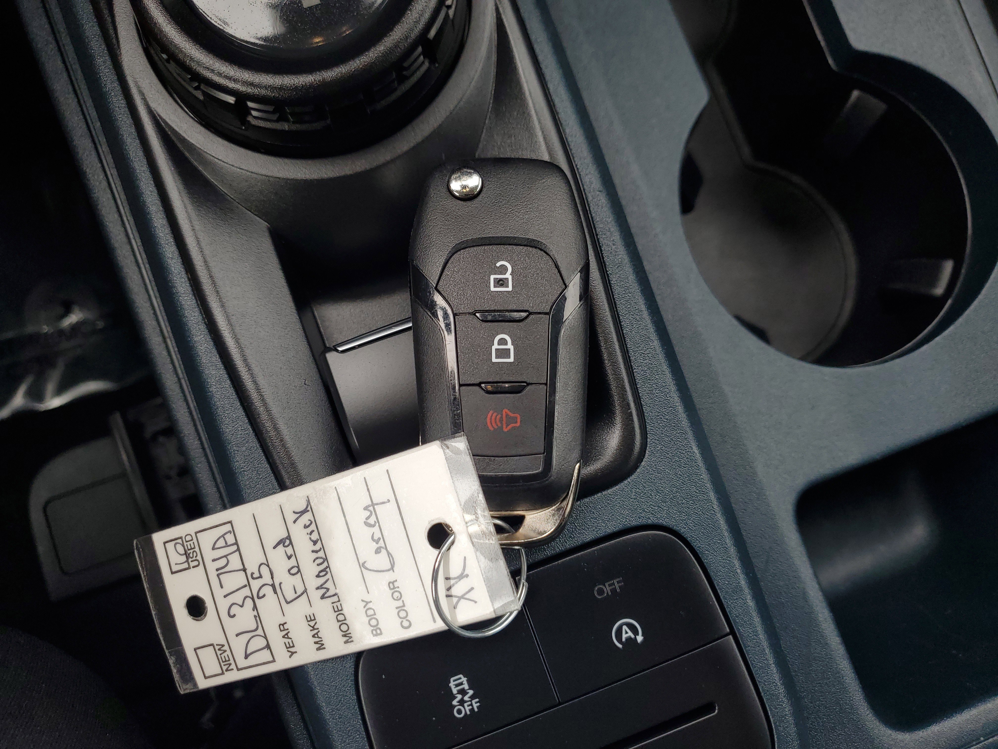 Used 2025 Ford Maverick XL w/ Equipment Group 102A image 27