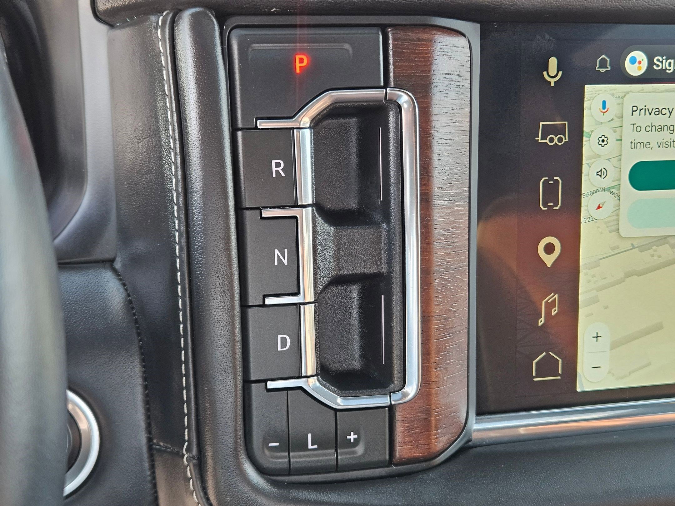 Used 2023 GMC Yukon Denali Ultimate w/ LPO, Floor Liner Package AWD/4WD image 29