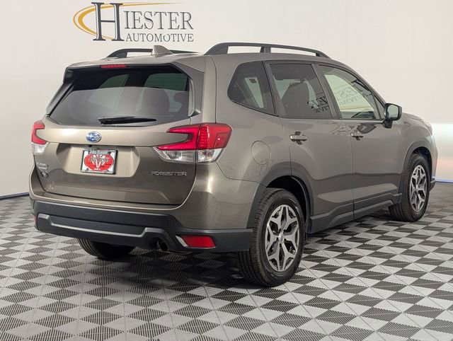 Used 2021 Subaru Forester Premium image 7