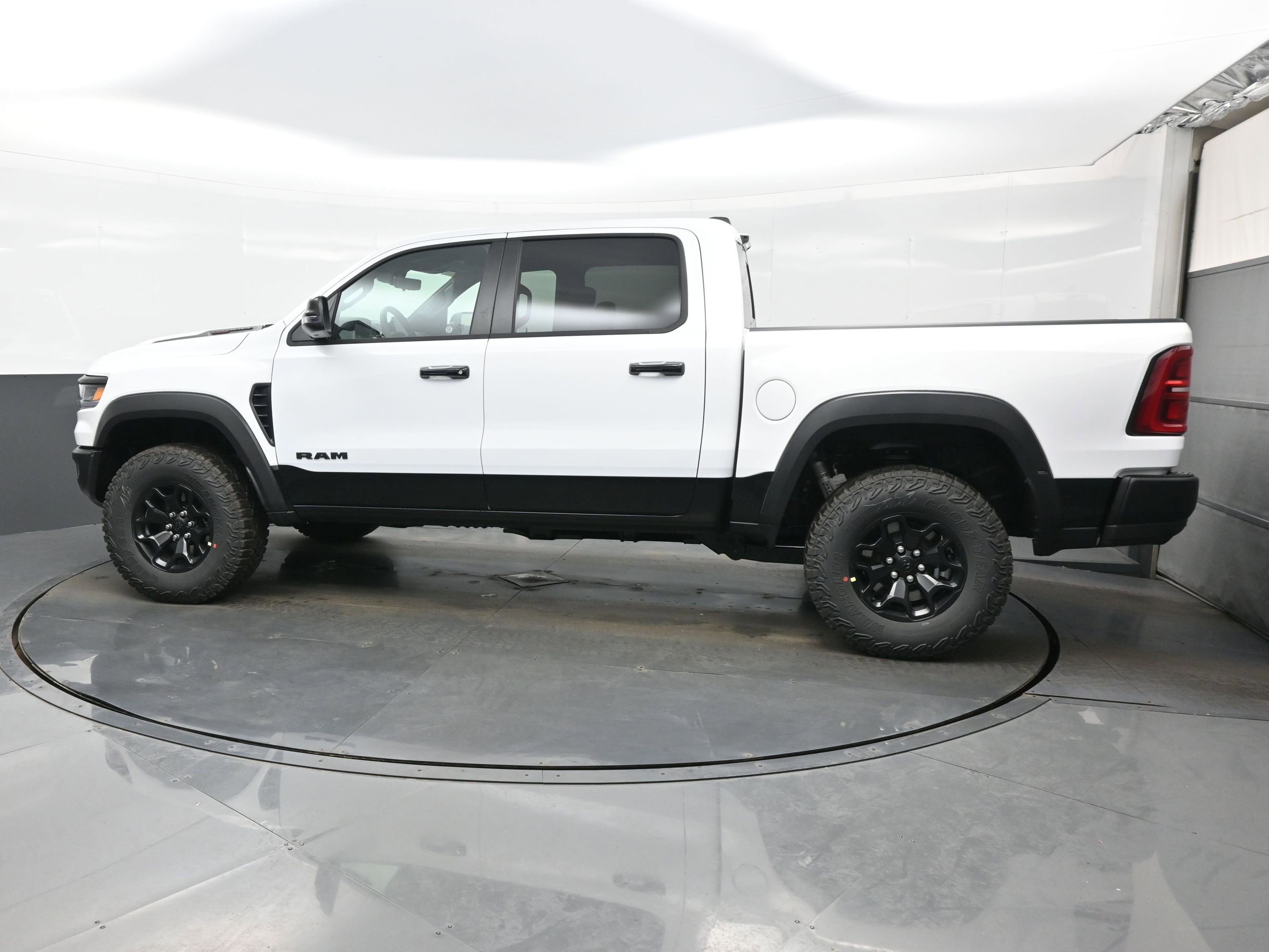 New 2026 RAM 1500 RHO image 3