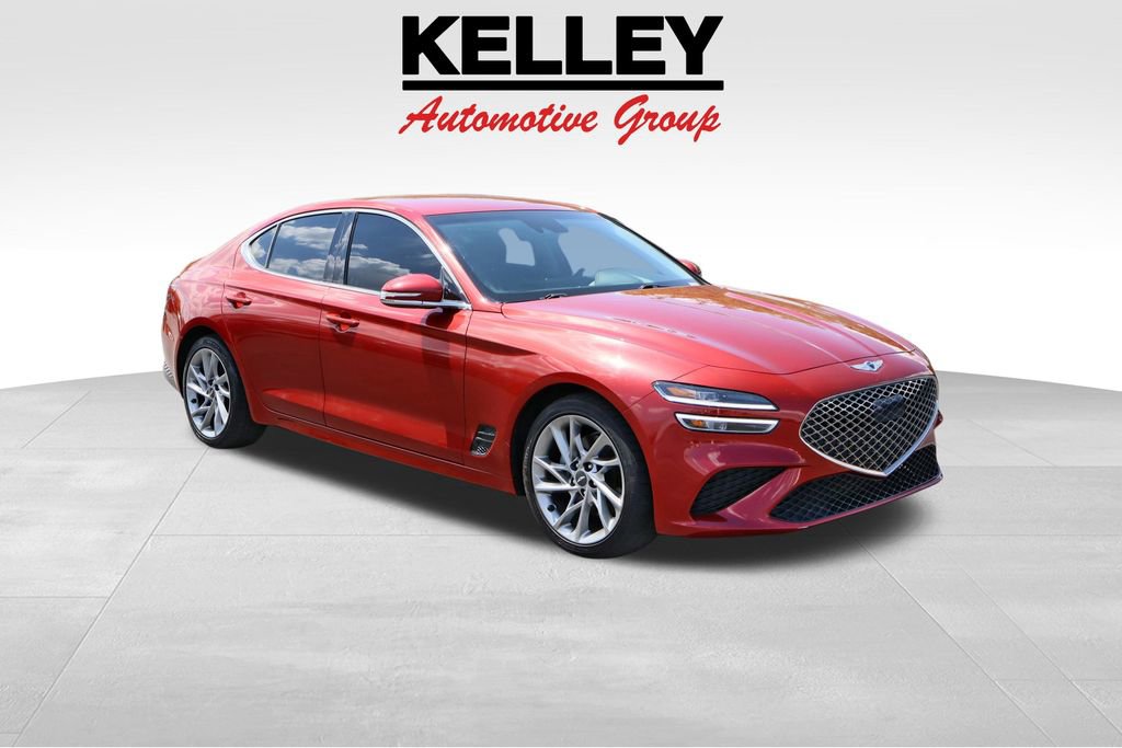 Used 2022 Genesis G70 2.0T image 1