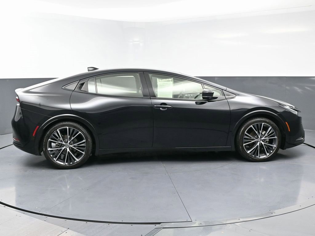 Used 2024 Toyota Prius XLE image 8