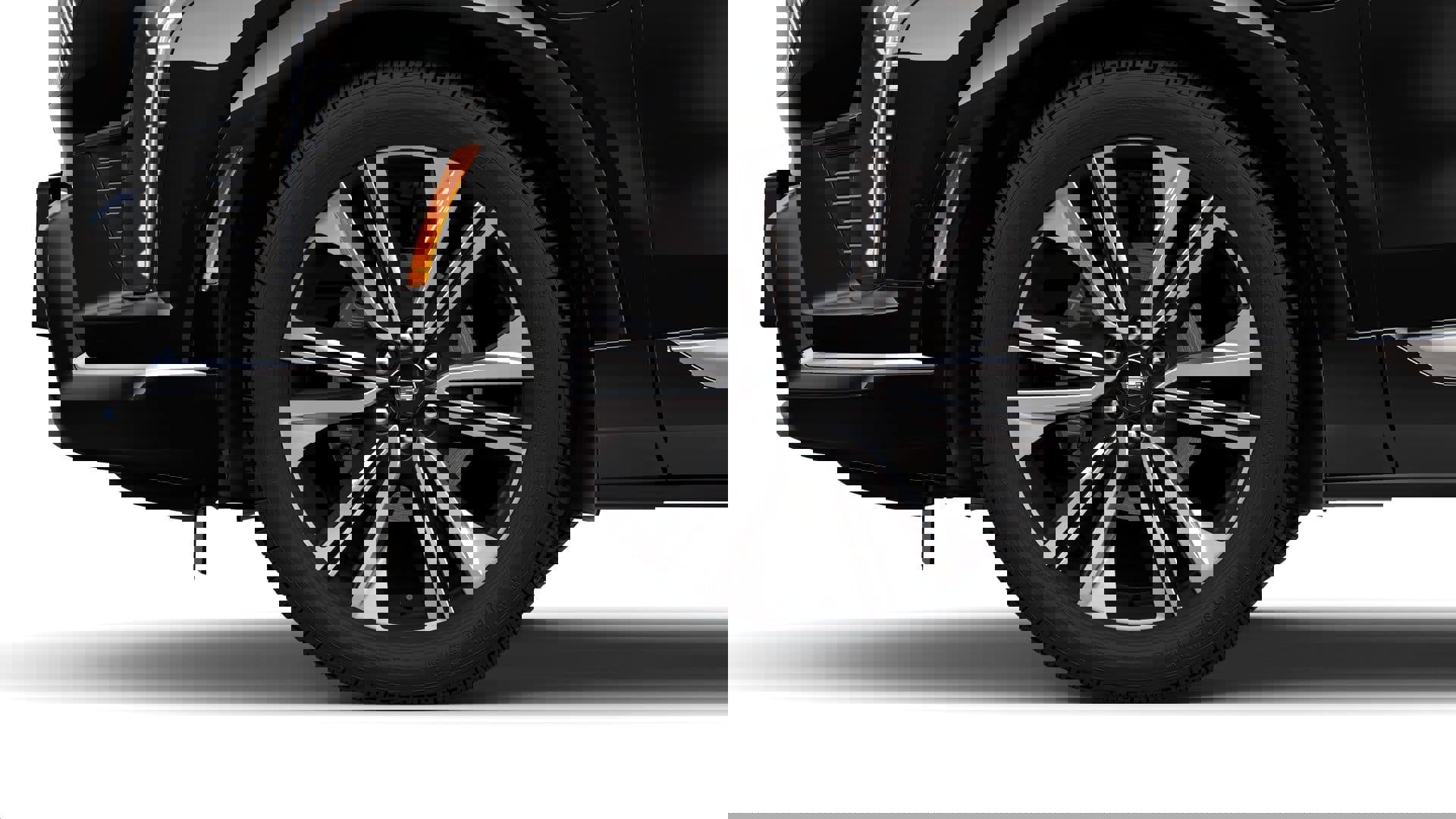 New 2026 Cadillac Optiq Luxury 2 image 7