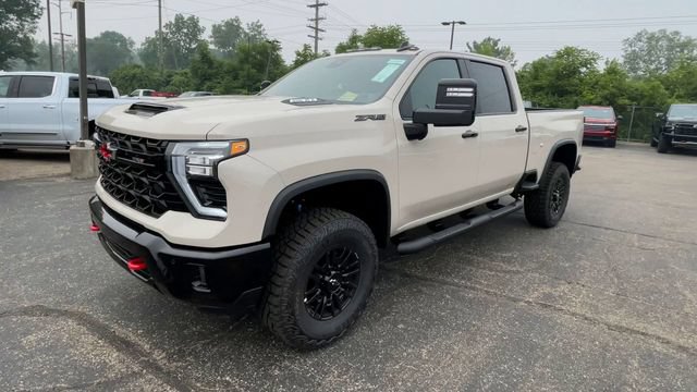 New 2026 Chevrolet Silverado 2500 ZR2 w/ LPO, Dark Essentials Package AWD/4WD image 6