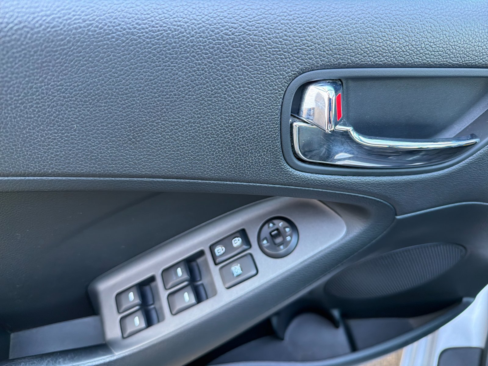 Used 2015 Kia Forte LX w/ Popular Package FWD image 11