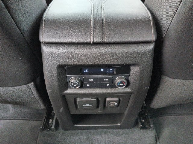 Used 2021 Chevrolet Traverse High Country AWD/4WD image 24