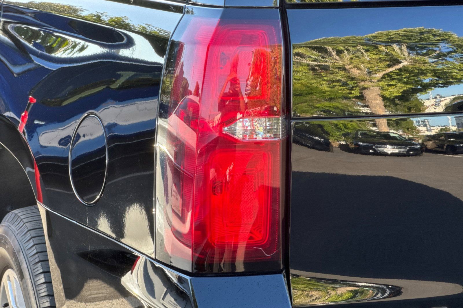 Used 2020 Chevrolet Tahoe LT AWD/4WD image 44