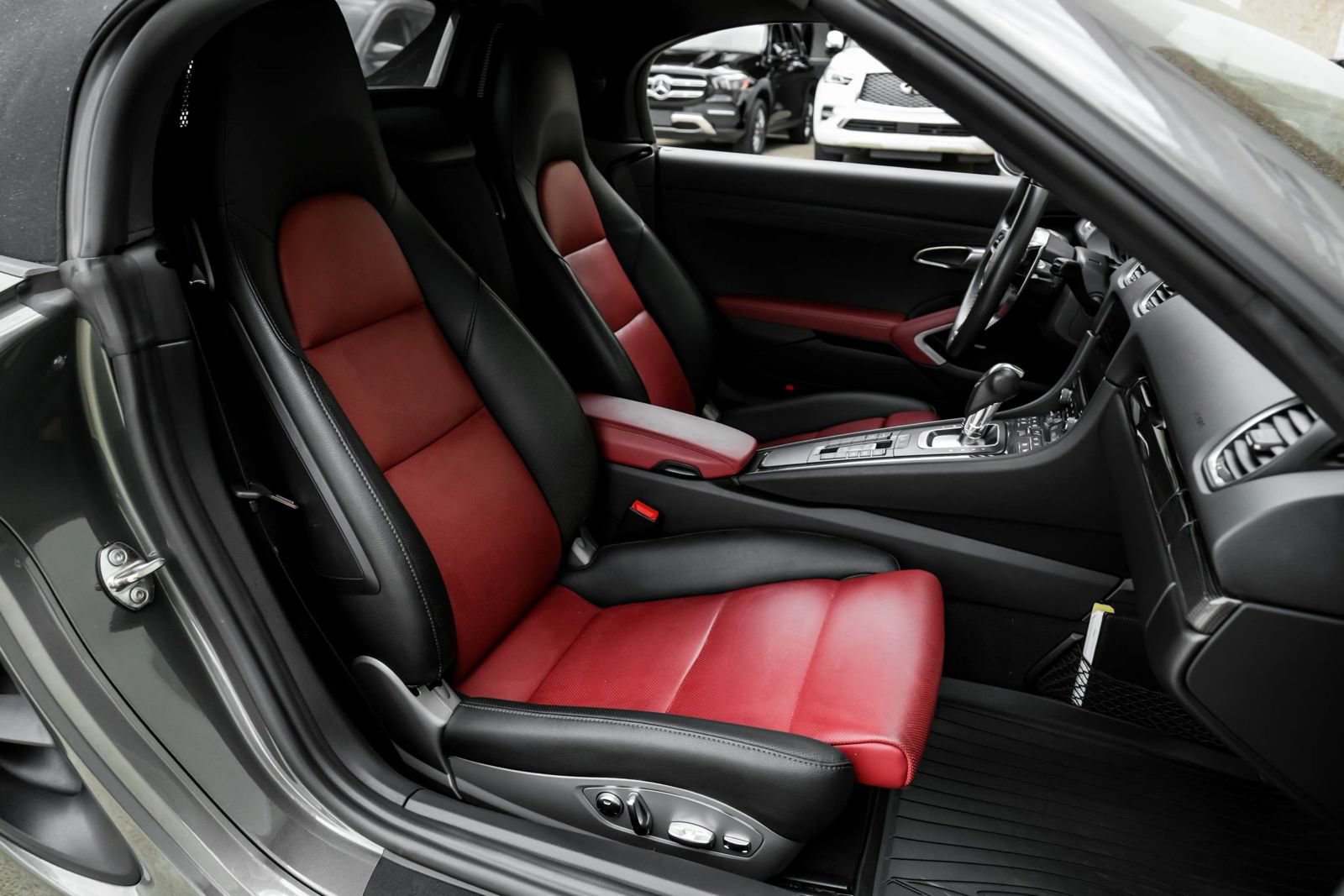 Used 2021 Porsche 718 Boxster S RWD image 42