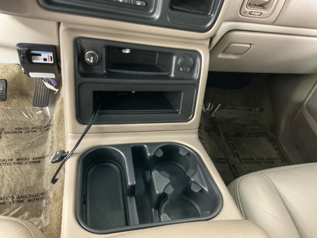 Used 2003 Chevrolet Tahoe LT AWD/4WD image 18