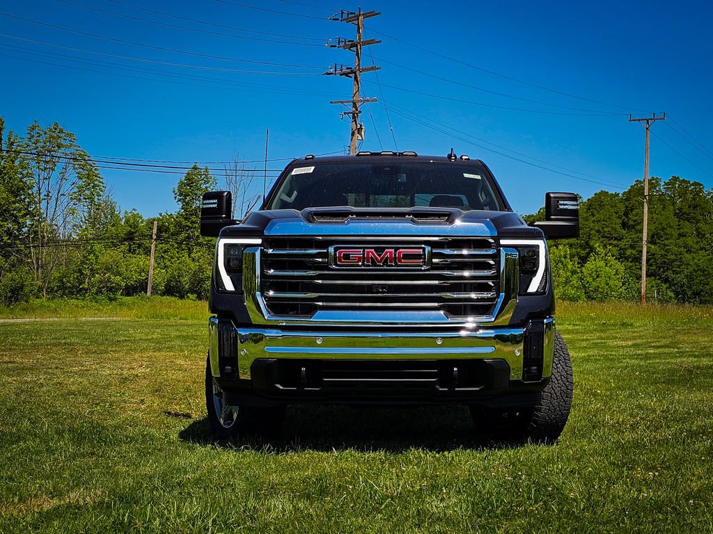 New 2026 GMC Sierra 2500 SLE w/ SLE Value Package; AWD/4WD image 9