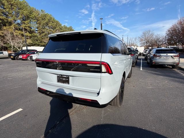New 2025 Lincoln Navigator Reserve w/ Jet Appearance Package image 7