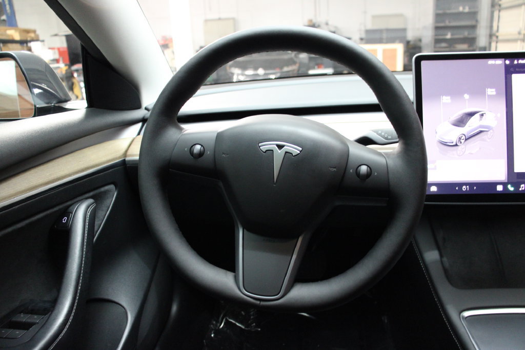 Used 2023 Tesla Model 3 Standard Range RWD image 18