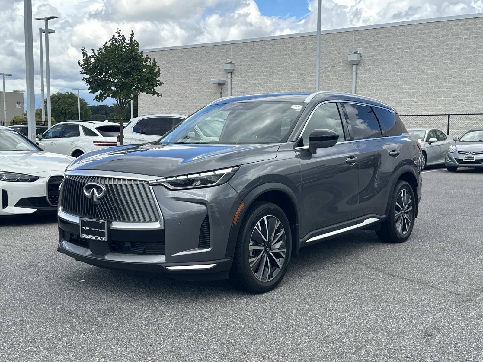 Used 2026 INFINITI QX60 Luxe w/ Cargo Package AWD/4WD image 1