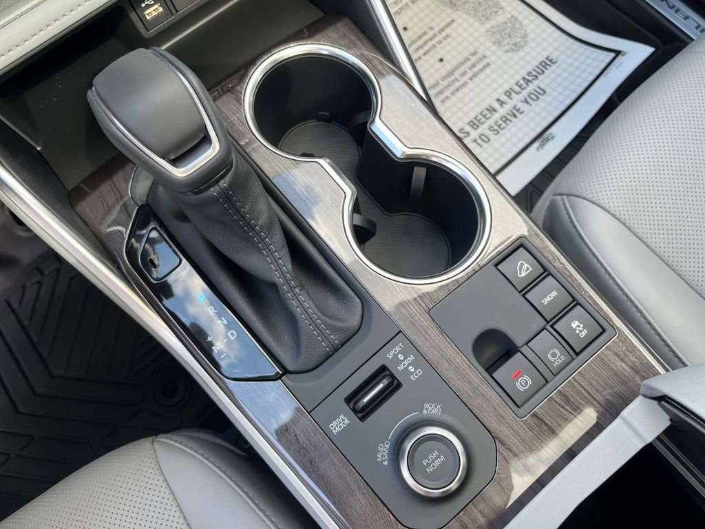 Certified 2026 Toyota Highlander Limited image 14