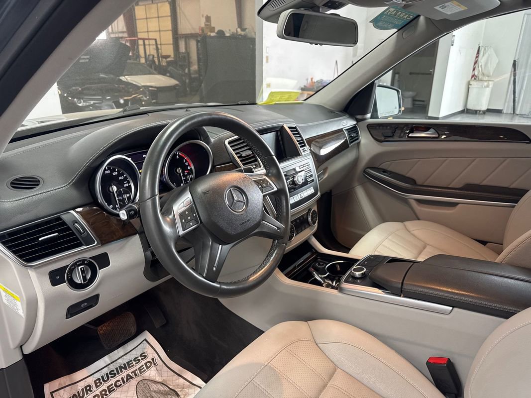 Used 2013 Mercedes-Benz GL 450 4MATIC image 8